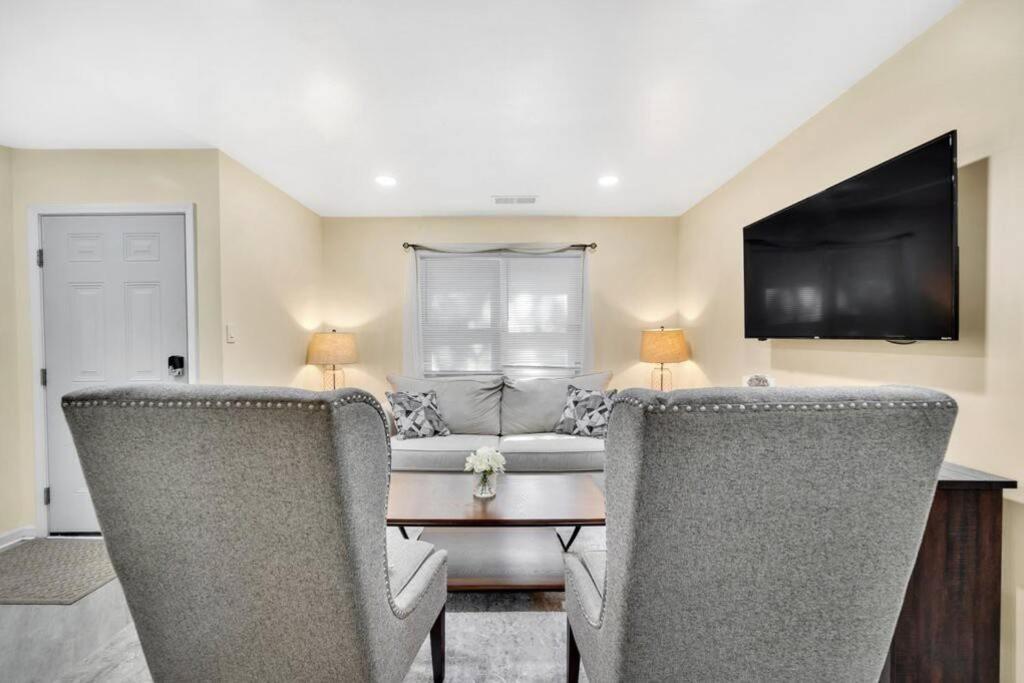 Cozy 2 Bedroom Pineville-Matthews Duplex Sleeps 8 Charlotte Exterior photo