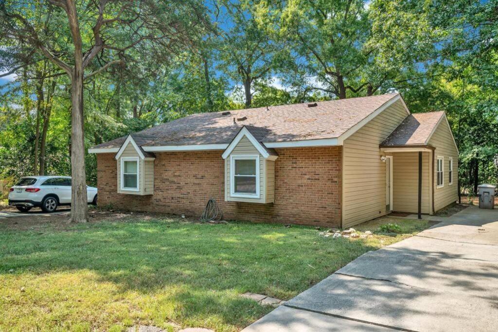 Cozy 2 Bedroom Pineville-Matthews Duplex Sleeps 8 Charlotte Exterior photo